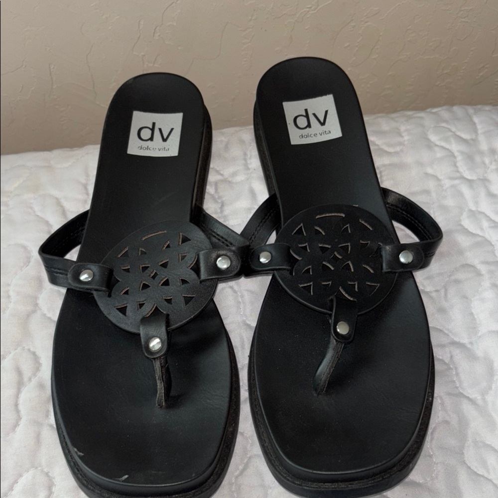 Dolce Vita Black Minimalist Sandals